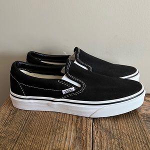 Black Vans Slip-On